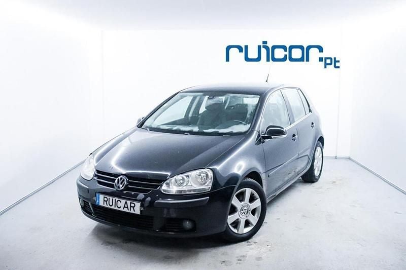 Usado VW Golf V 105 HP (77 kW) 2007 Preto