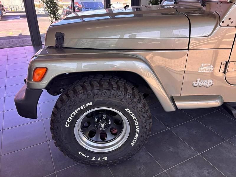 Usado Jeep Wrangler 177 HP (130 kW) 2004 Outra SUV