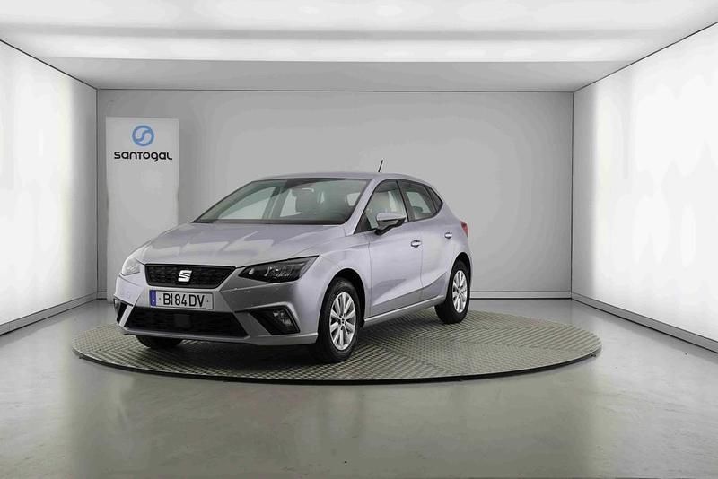 Prateado Usado 2024 Seat Ibiza Style Citadino | € 16.490 (Preço justo) - Imagem 1/4