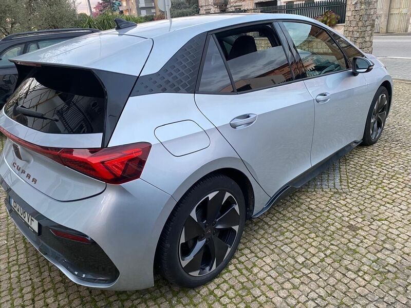Usado Cupra Born 150 kW (204 HP) 2022 Cinzento Citadino