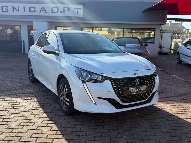 Usado Peugeot 208 102 HP (75 kW) 2022 Branco Citadino