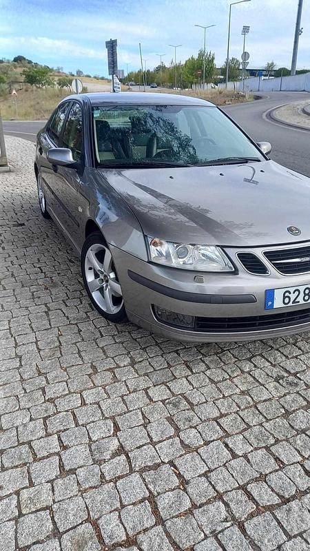 Cinzento Usado 2005 Saab 9-3 Sedan | € 5.850 - Imagem 1/4