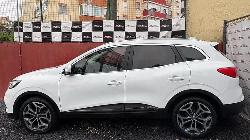 Usado Renault Kadjar Black Edition 140 HP (102 kW) 2022 Branco SUV
