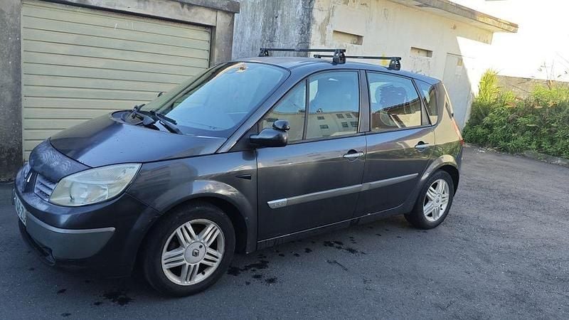 Usado 2005 Renault Scénic II Monovolume | € 2.500 (Preço justo) - Imagem 1/4
