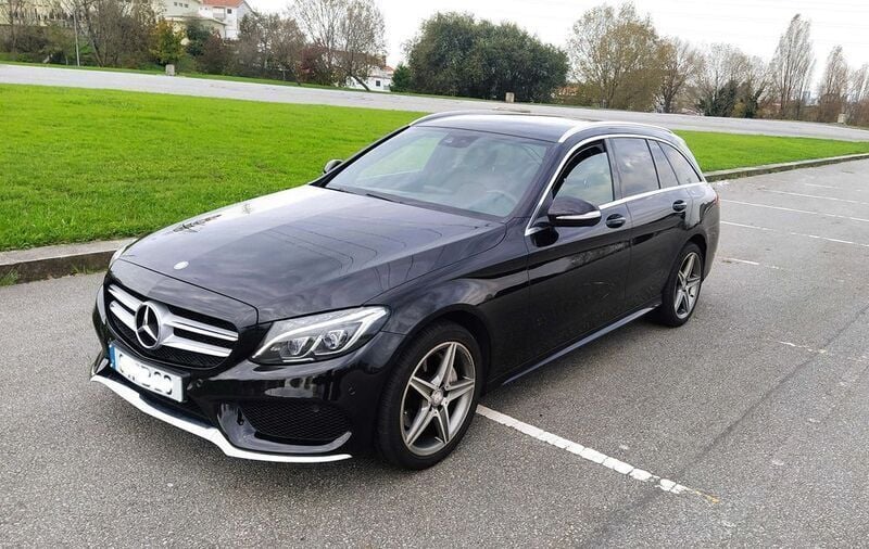 Preto Usado 2014 Mercedes C220 AMG line Sedan | € 18.500 (Bom preço) - Imagem 1/4
