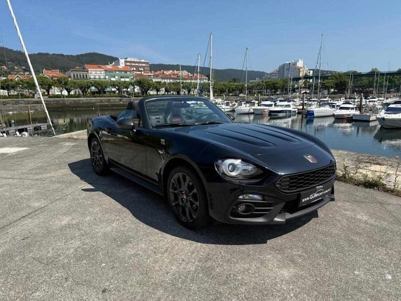 Preto Usado 2018 Abarth 124 Spider Cabrios | € 29.900 - Imagem 1/4