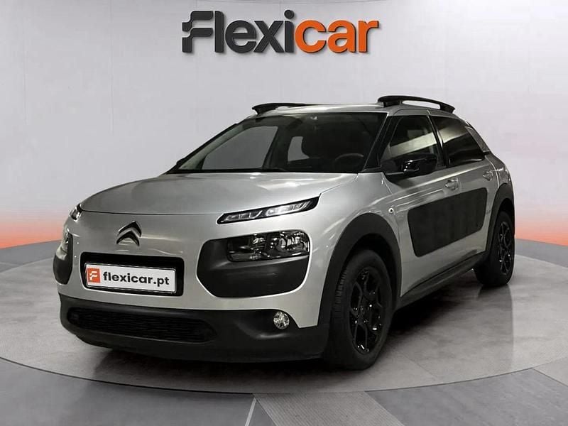 Cinza Usado 2018 Citroën C4 Feel | € 9.990 (Bom preço) - Imagem 1/4