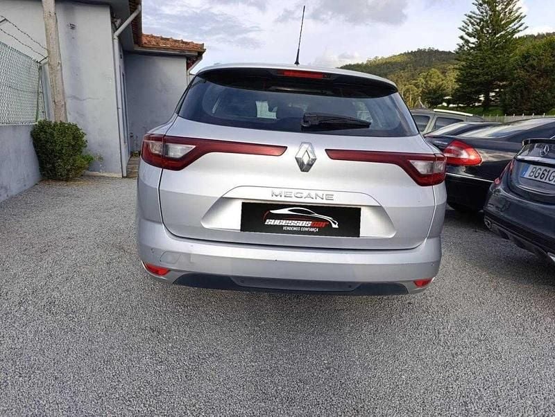 Usado Renault Mégane IV 110 HP (80 kW) 2020 Cinzento Carrinha