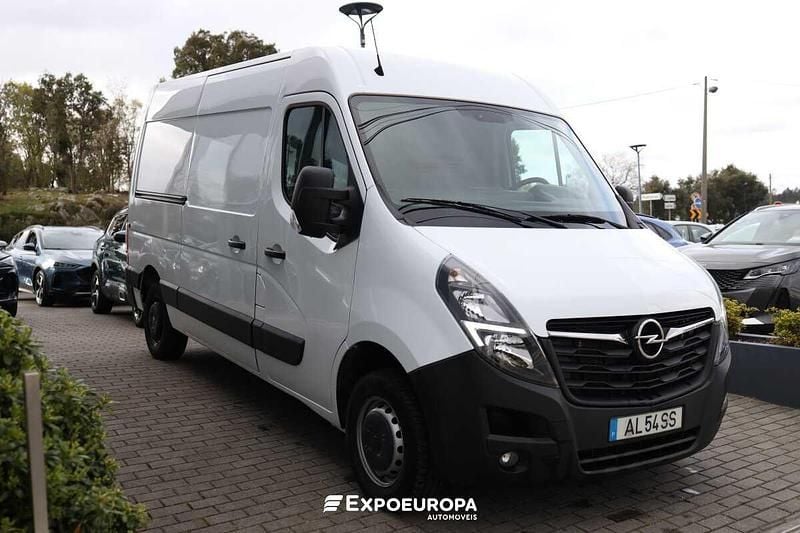 Branco Usado 2021 Opel Movano Van | € 22.490 - Imagem 1/4