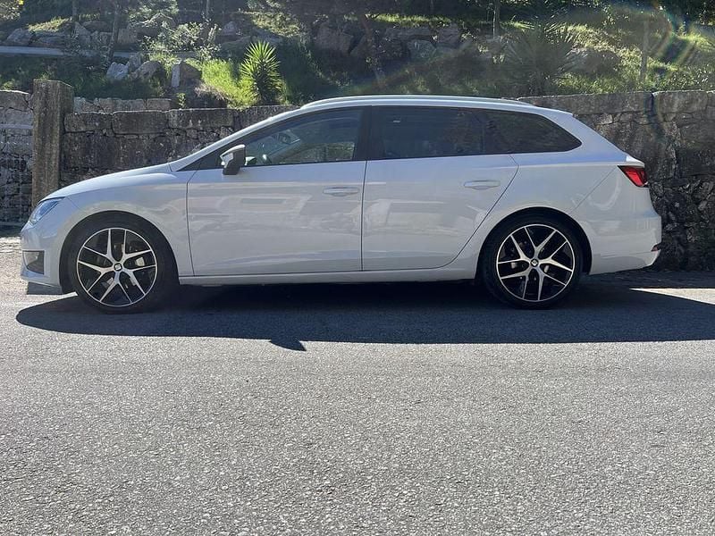 Usado 2015 Seat Leon ST FR Carrinha | € 15.000 (Preço justo) - Imagem 1/4