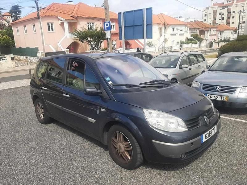 Cinzento Usado 2006 Renault Scénic Monovolume | € 1.500 (Super Preço) - Imagem 1/4
