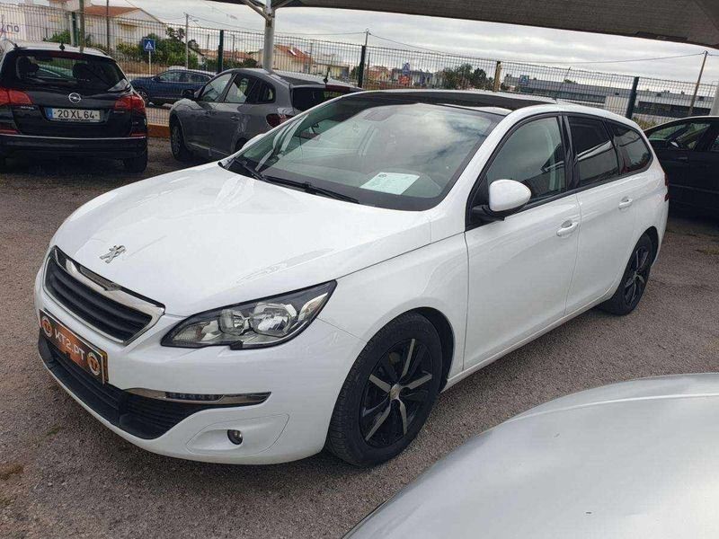 Branco Usado 2015 Peugeot 308 Active Carrinha | € 10.950 (Preço elevado) - Imagem 1/4