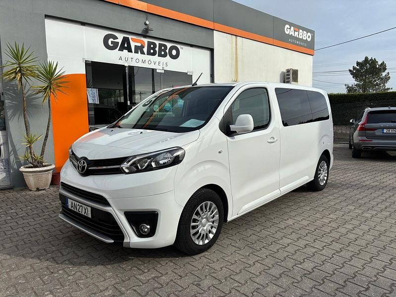 Usado Toyota Proace Verso Comfort 120 HP (88 kW) 2022 Branco Carrinha