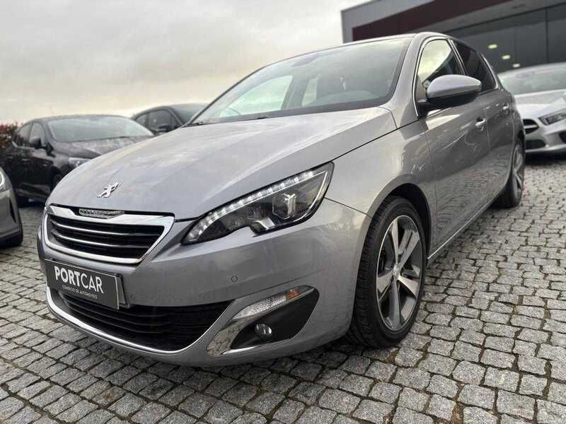 Usado Peugeot 308 120 HP (88 kW) 2015 Cinzento