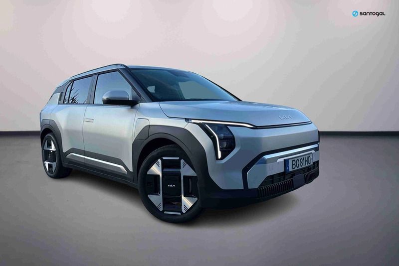 Cinzento Usado 2025 Kia EV3 4 SUV | € 41.700 (Preço justo) - Imagem 1/4