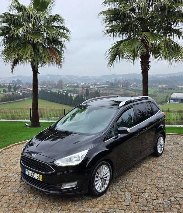 Usado Ford Grand C-Max 120 HP (88 kW) 2015 Monovolume