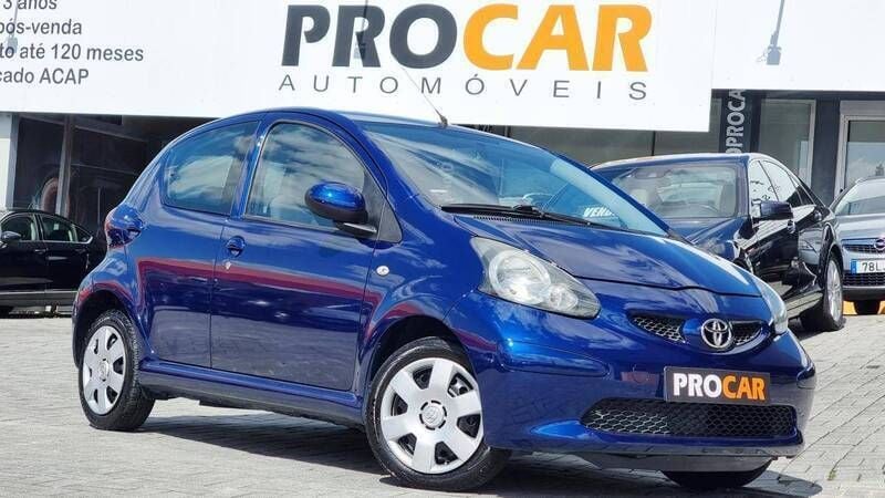 Azul Usado 2007 Toyota Aygo Citadino | € 4.750 - Imagem 1/4
