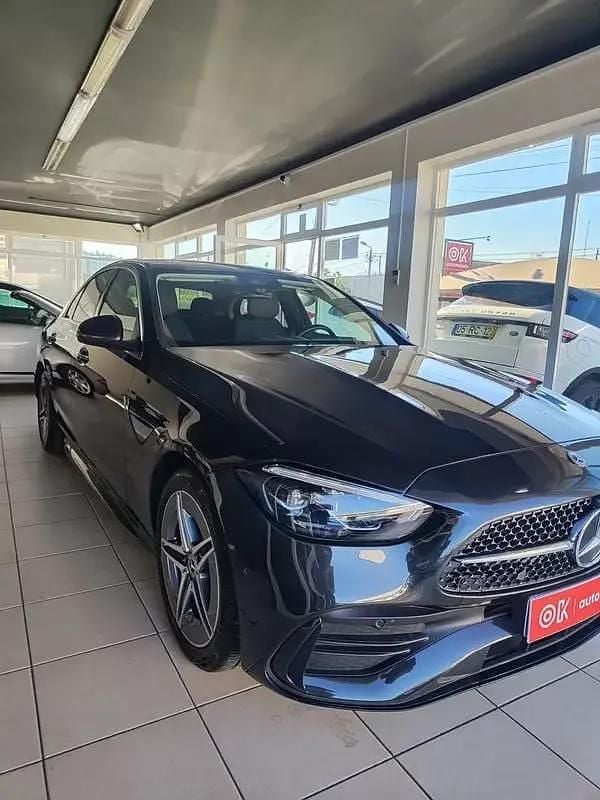 Preto Usado 2023 Mercedes C300e Sedan | € 47.500 (Bom preço) - Imagem 1/4