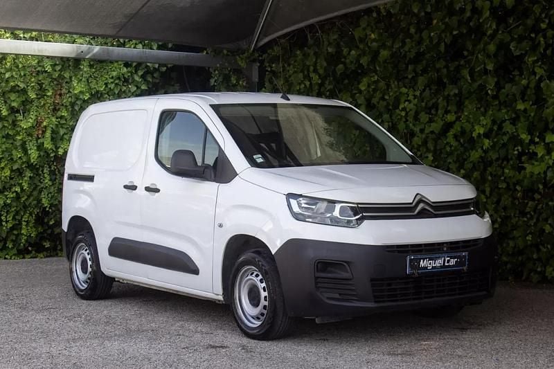 Branco Usado 2020 Citroën Berlingo Feel Monovolume | € 13.250 (Bom preço) - Imagem 1/4