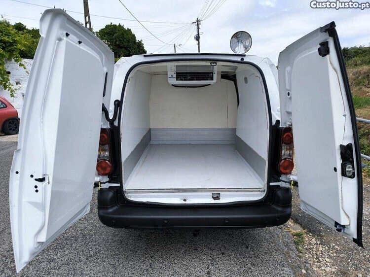 Branco Usado 2016 Citroën Berlingo Monovolume | € 14.950 - Imagem 1/1