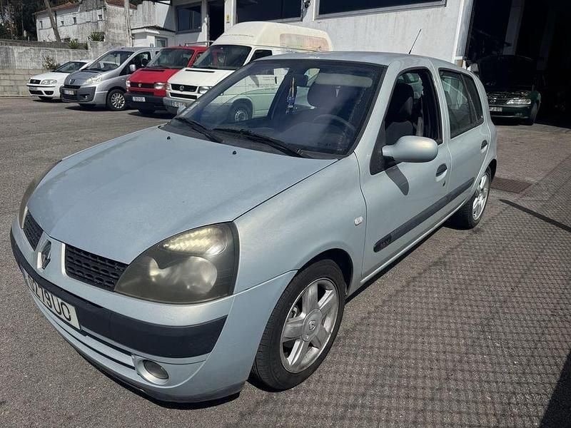 Usado 2003 Renault Clio II Sedan | € 1.790 (Preço justo) - Imagem 1/4