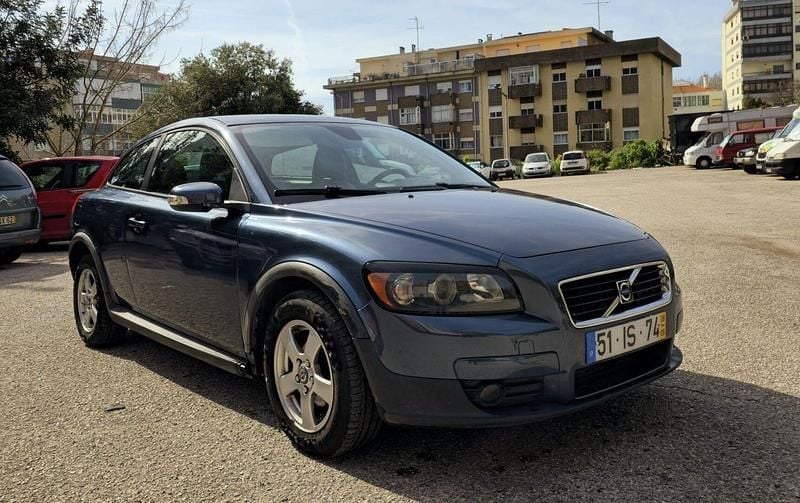 Azul Usado 2008 Volvo C30 Citadino | € 4.900 - Imagem 1/4