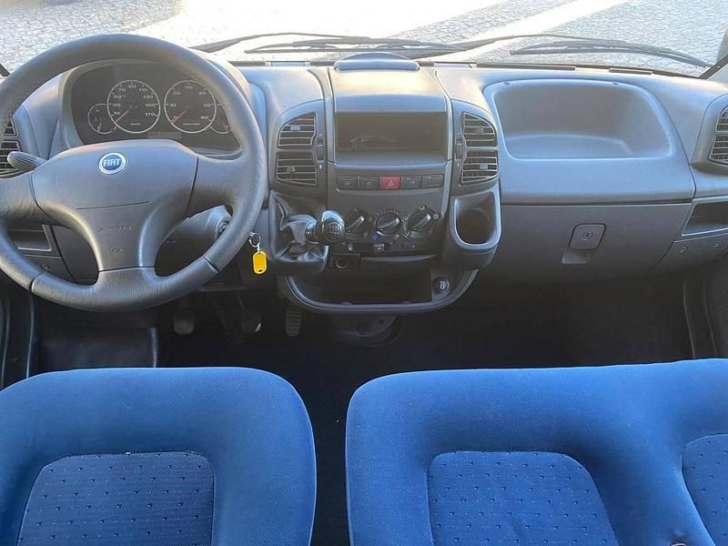 Usado Fiat Ducato 84 HP (61 kW) 2002 Branco Van