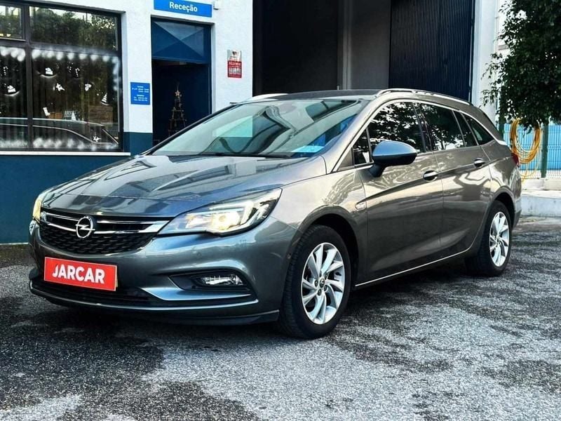 Cinzento Usado 2018 Opel Astra Innovation Carrinha | € 8.900 (Preço justo) - Imagem 1/4