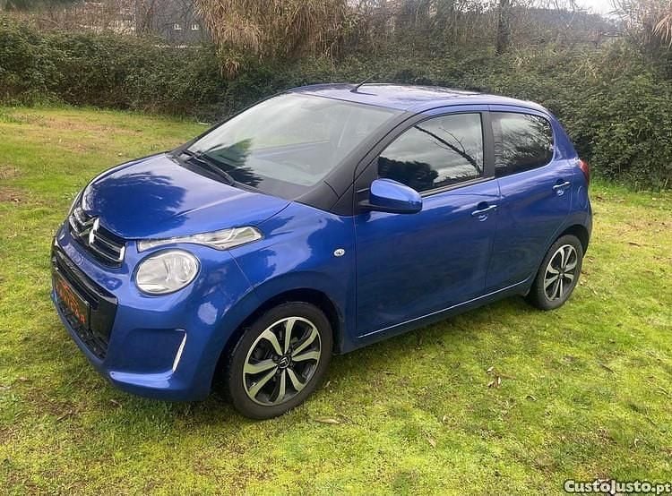 Azul Usado 2018 Citroën C2 Citadino | € 8.450 - Imagem 1/1