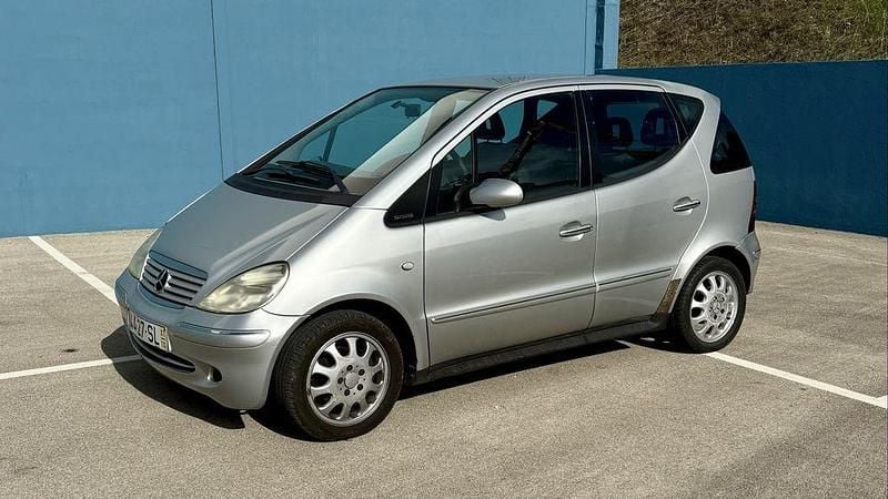 Usado 2001 Mercedes A140 Elegance Sedan | € 2.800 - Imagem 1/4