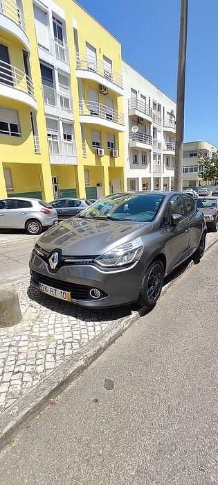 Usado 2015 Renault Clio IV Sedan | € 8.500 (Preço justo) - Imagem 1/4