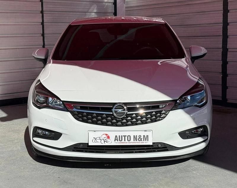 Usado Opel Astra 110 HP (80 kW) 2017 Branco
