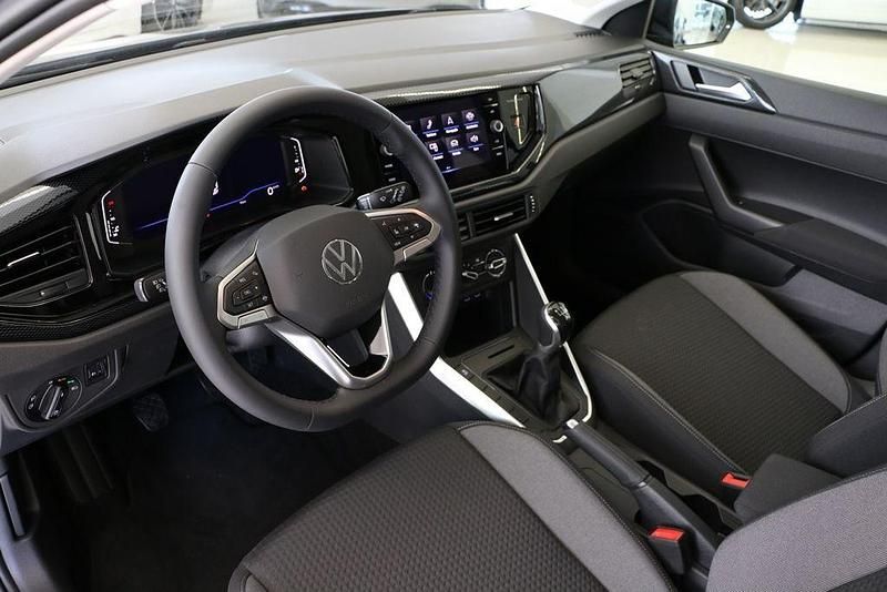 Usado VW Polo 95 HP (69 kW) 2024 Cinza Citadino