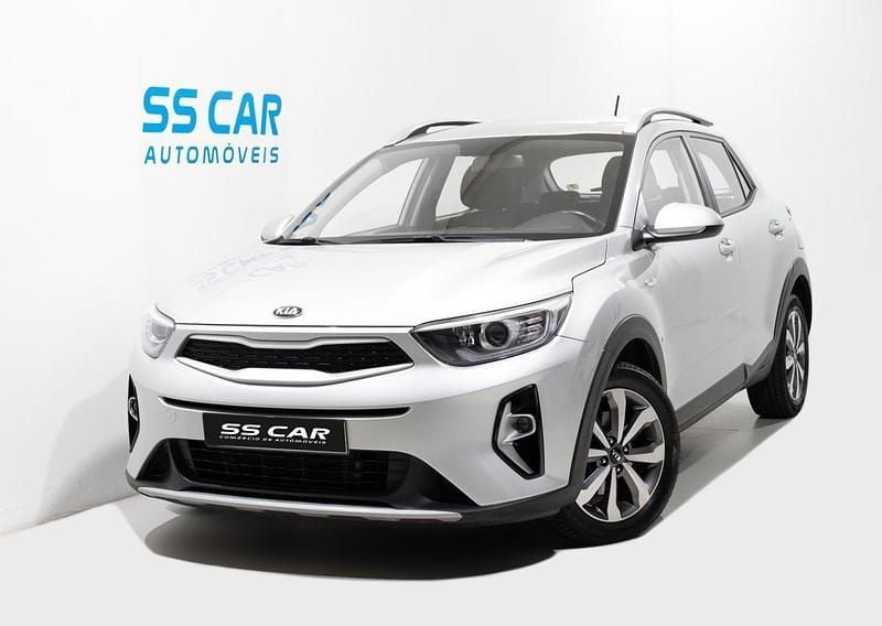 Cinza Usado 2021 Kia Stonic SUV | € 12.250 (Bom preço) - Imagem 1/4