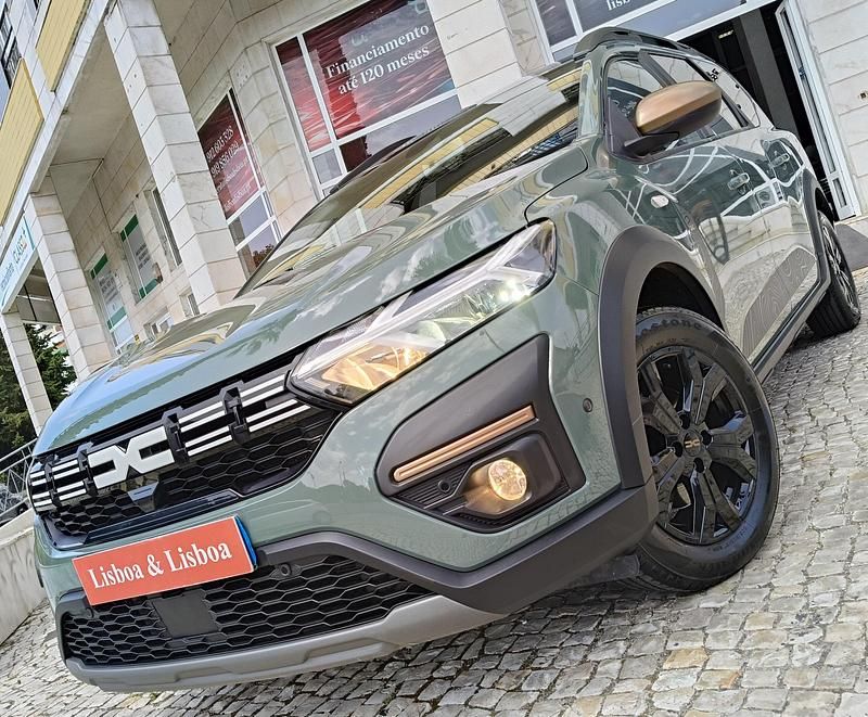 Verde Usado 2024 Dacia Jogger Extreme | € 19.980 (Preço justo) - Imagem 1/4