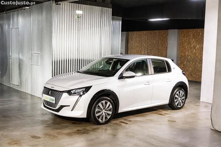 Branco Usado 2020 Peugeot e-208 Active Citadino | € 15.990 (Bom preço) - Imagem 1/1