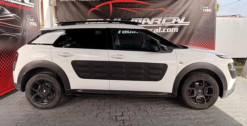 Usado Citroën C4 Feel 82 HP (60 kW) 2016 Branco
