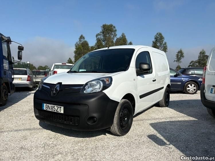 Branco Usado 2018 Renault Kangoo Monovolume | € 12.500 (Preço justo) - Imagem 1/1