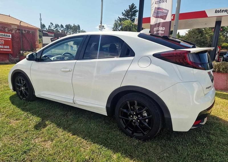 Usado Honda Civic 120 HP (88 kW) 2016 Branco