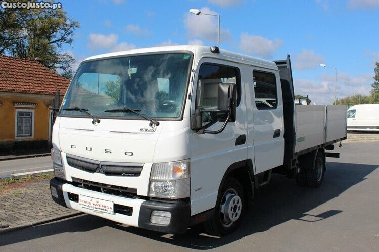 Branco Usado 2021 Mitsubishi Canter | € 24.900 - Imagem 1/1