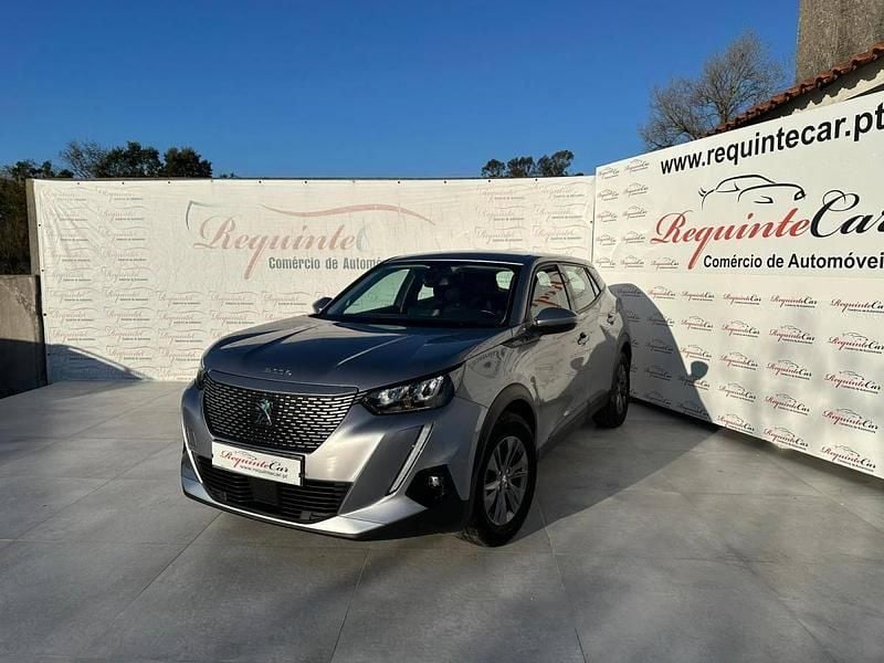 Cinzento Usado 2020 Peugeot e-2008 SUV | € 16.990 (Preço justo) - Imagem 1/4