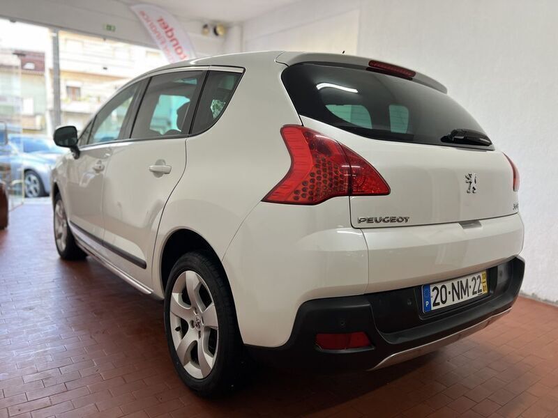 Usado Peugeot 3008 Allure 115 HP (84 kW) 2013 Branco SUV
