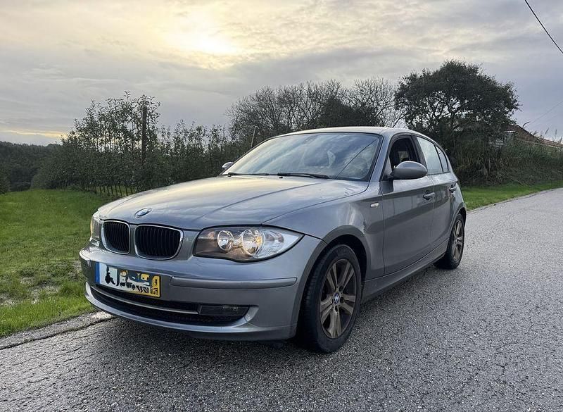 Usado 2008 BMW 118 Citadino | € 6.400 (Bom preço) - Imagem 1/4