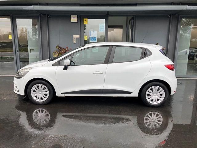 Usado Renault Clio IV 75 HP (55 kW) 2016 Branco