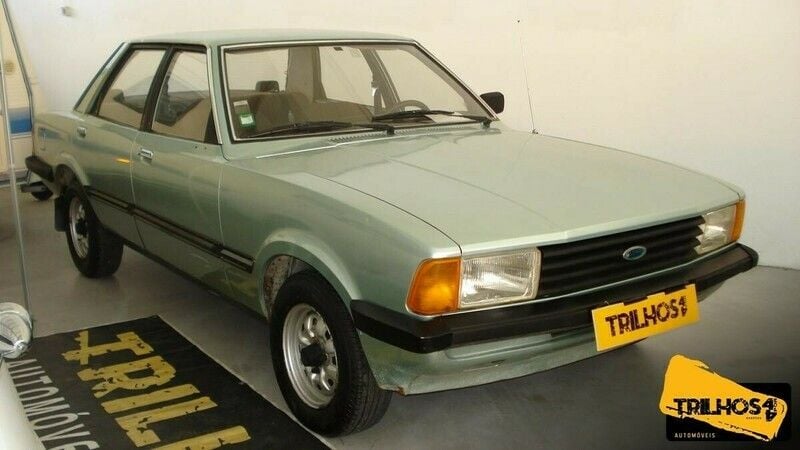 Usado Ford Taunus 73 HP (53 kW) 1981 Verde Sedan