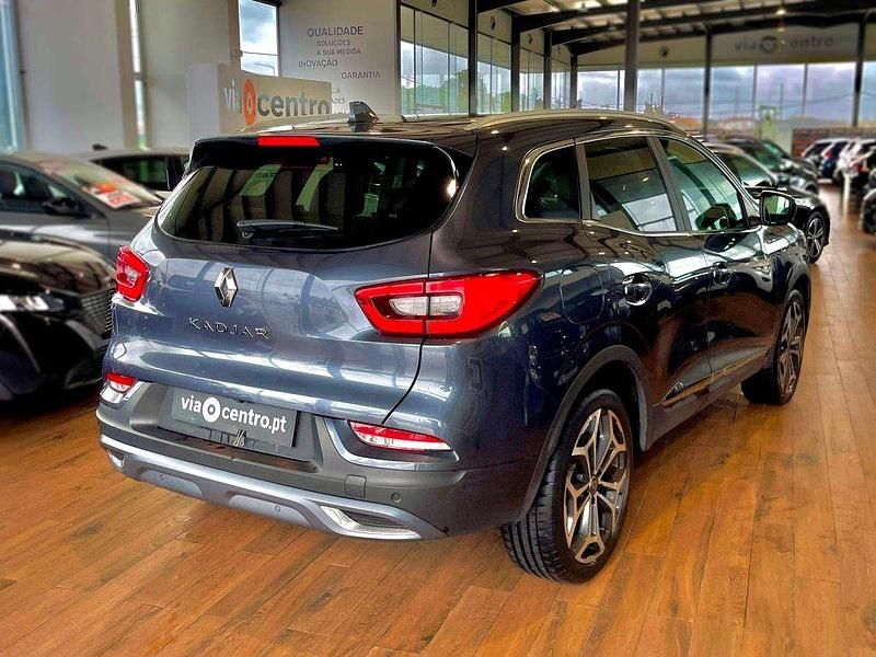 Usado Renault Kadjar Intens 115 HP (84 kW) 2021 Cinza antracite SUV
