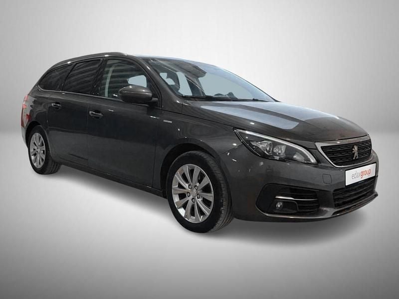 Cinza Usado 2018 Peugeot 308 Style Carrinha | € 7.490 (Super Preço) - Imagem 1/4