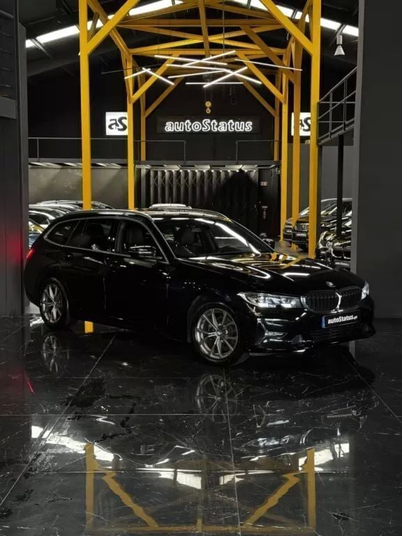 Preto Usado 2020 BMW 318 Sport Line Carrinha | € 29.990 (Preço justo) - Imagem 1/4