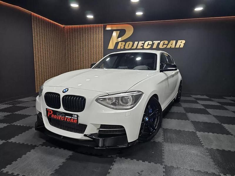 Branco Usado 2013 BMW M135 Citadino | € 25.900 - Imagem 1/4