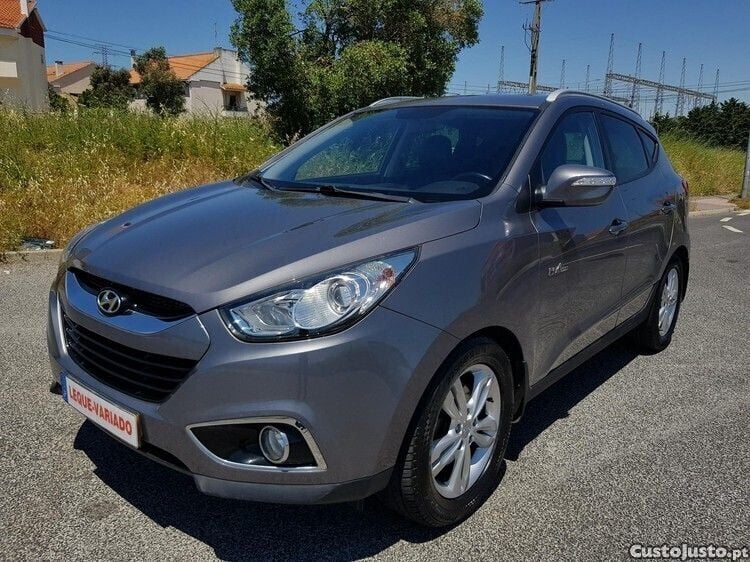 Cinza Usado 2013 Hyundai ix35 SUV | € 11.850 - Imagem 1/1